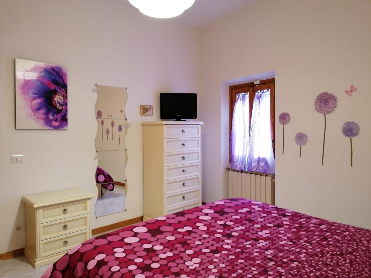 A Casa Di Iole Tra Il Chianti E La Bella Firenze Apartment Luaran gambar